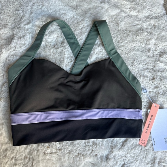 Lilybod sports bra and legging set - Picture 2 of 9